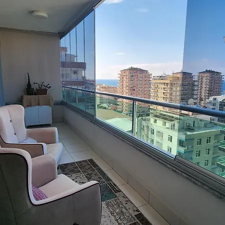 Daire Cozy Sea View Next To The Beach, In The Mid Of The Market, Saturday Bazar, Restaurants & Bars Etc, Mahmutlar! Alanya